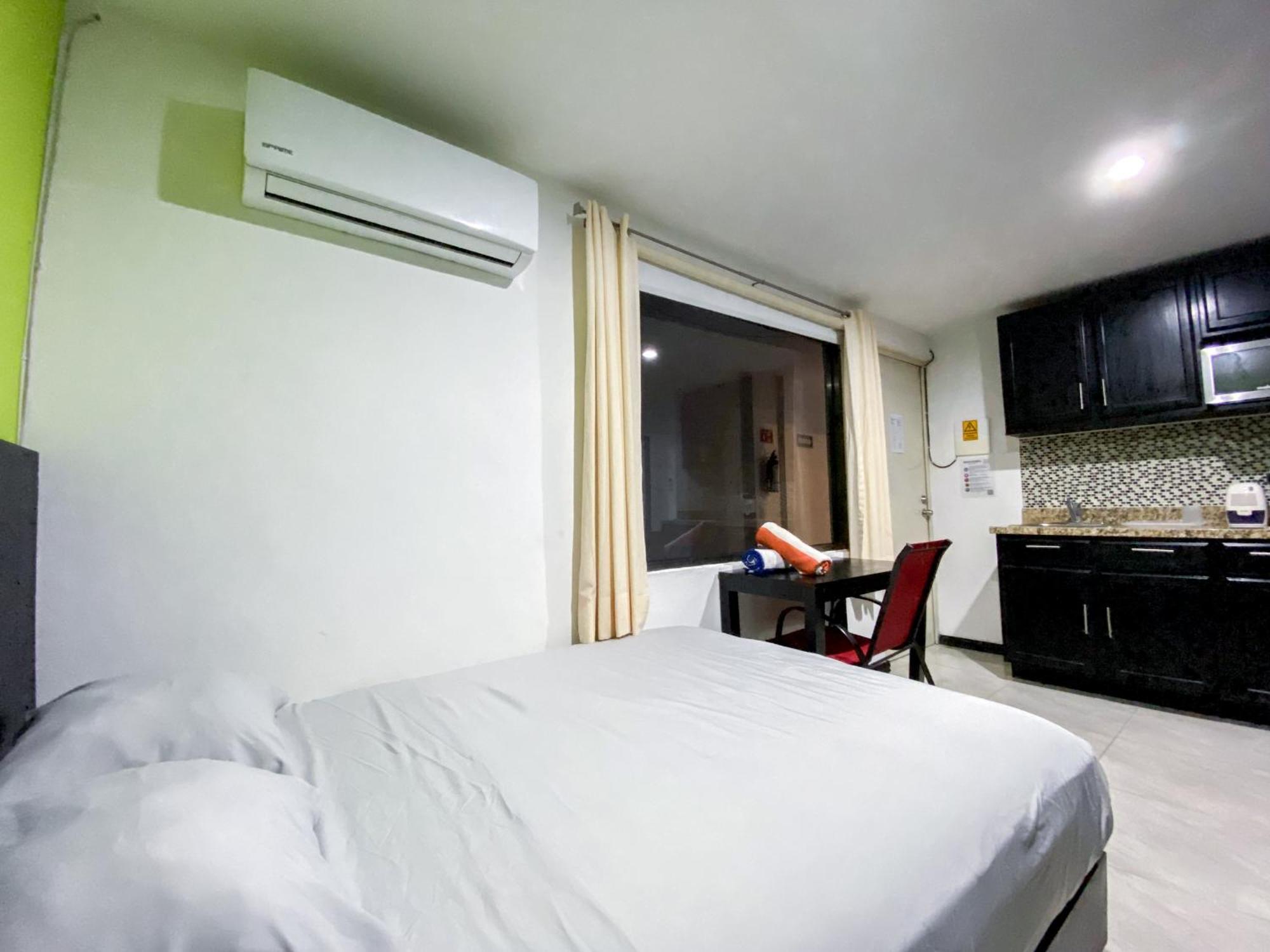 Casa Balam Gladiolas Cancún Szoba fotó